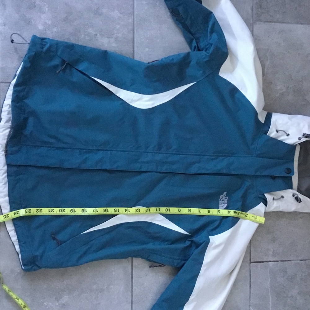 The North Face Hyvent Jacket with removable hood- size M - Picture 15 of 15